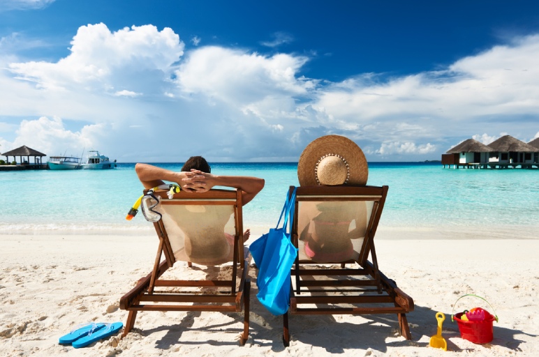 Don't Go Into Debt For Your Holiday Vacation: How To Avoid Financial Horrors